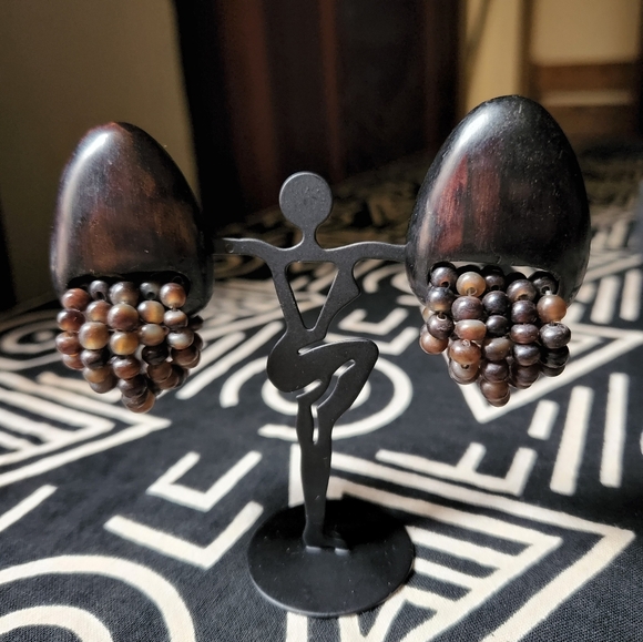 Vintage Monies Earrings - Picture 10 of 10